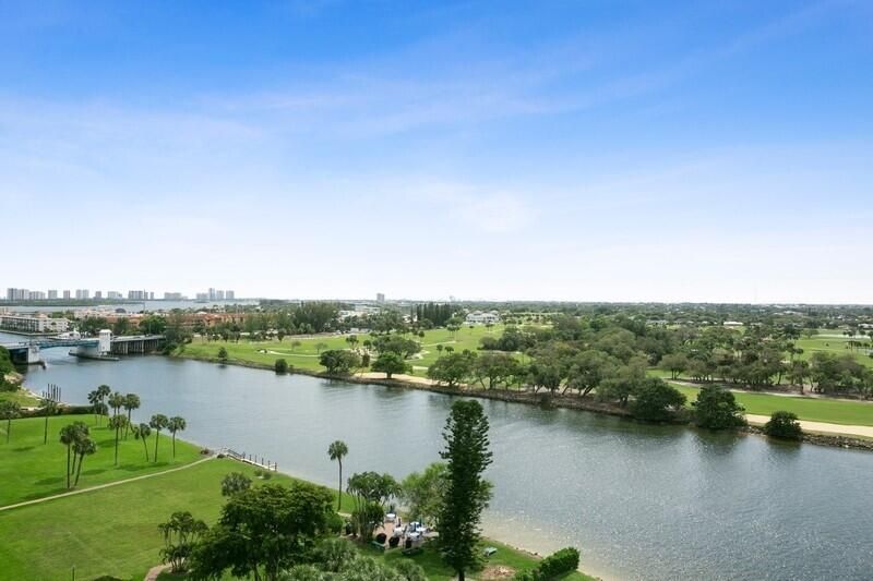 356 Golfview Road, Unit 609, North Palm Beach, FL 33408 Photo