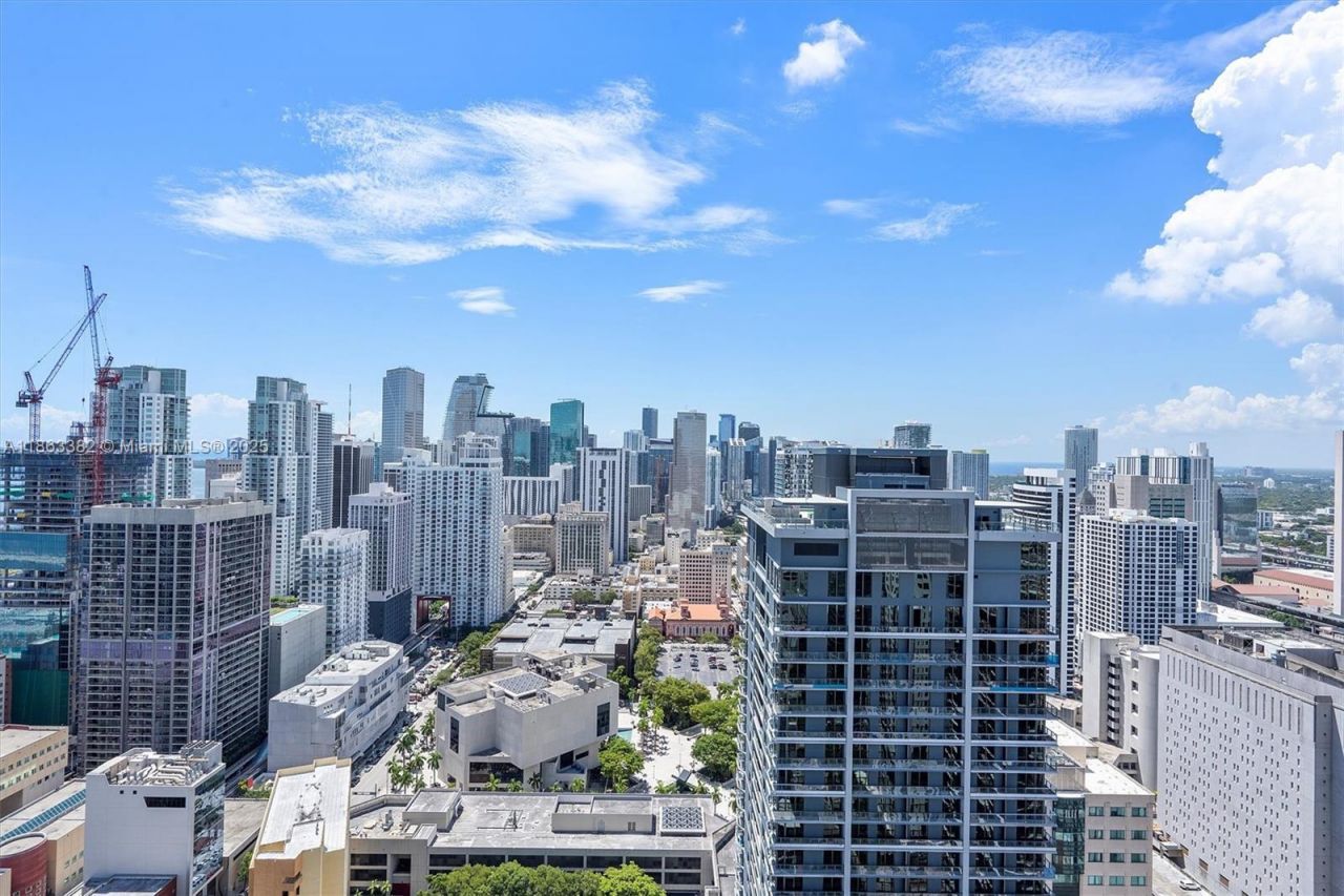 159 NE 6th St, Unit 3806, Miami, FL 33132 Photo