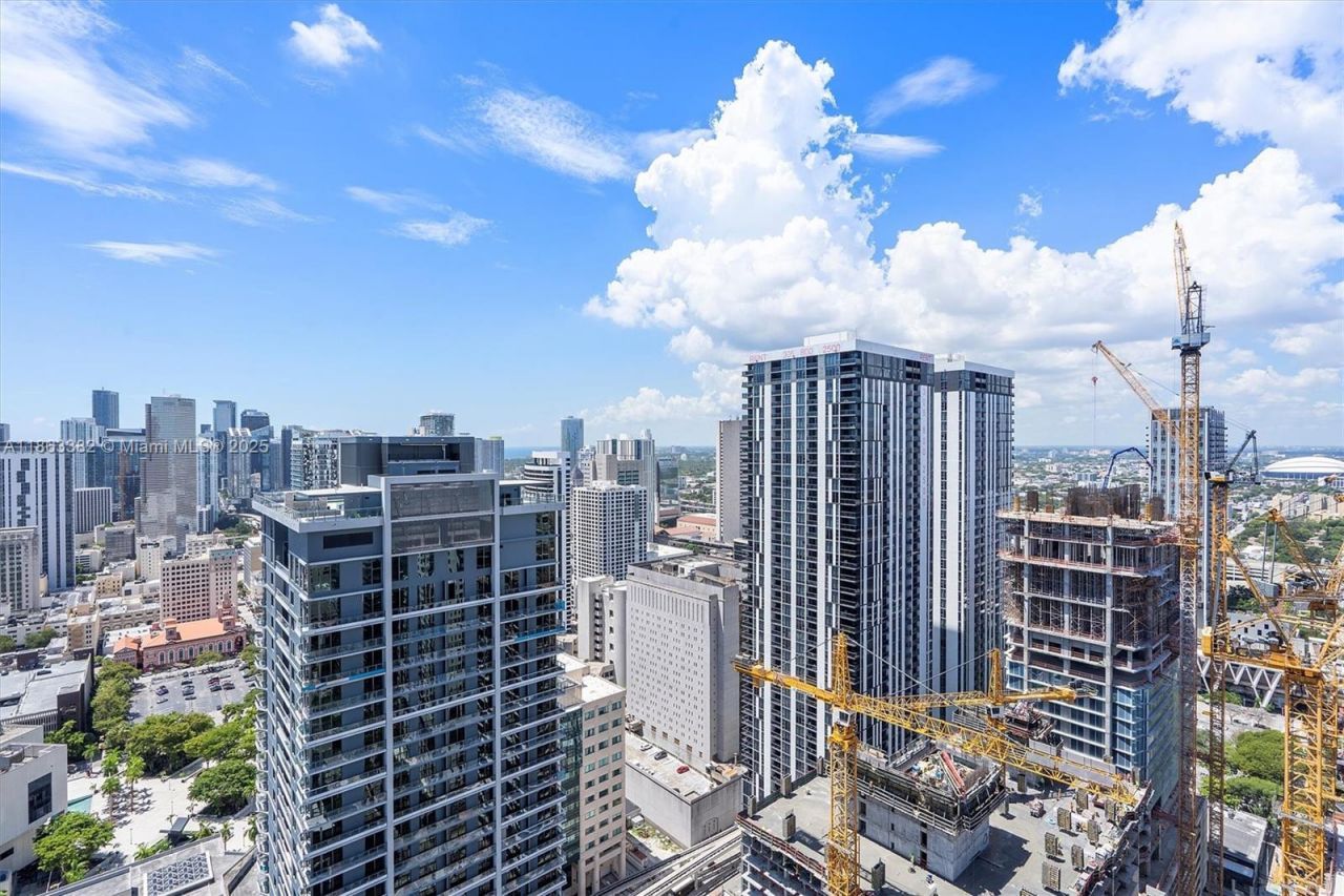 159 NE 6th St, Unit 3806, Miami, FL 33132 Photo