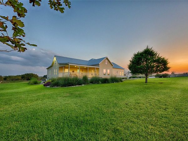 2210 FM 615, Schulenburg, TX 78956