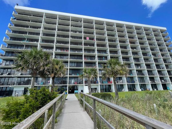 1615 Lake Park Boulevard S, Unit 106, Carolina Beach, NC 28428