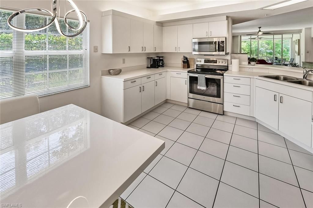 6910 Satinleaf Rd N, Unit 101, Naples, FL 34109 Photo