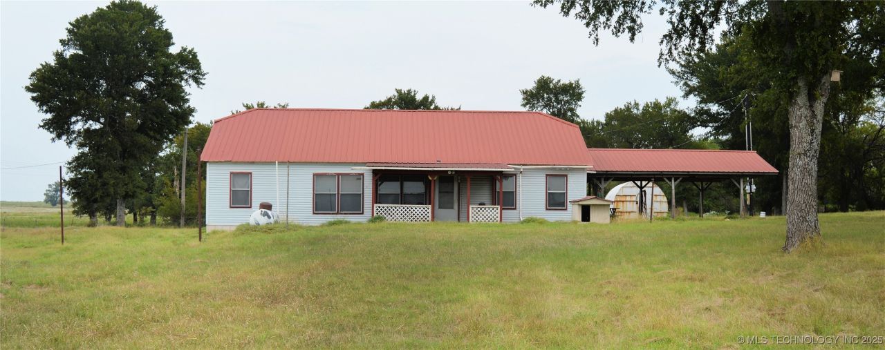 837 N 4250 Road, Hugo, OK 74743 Main Photo