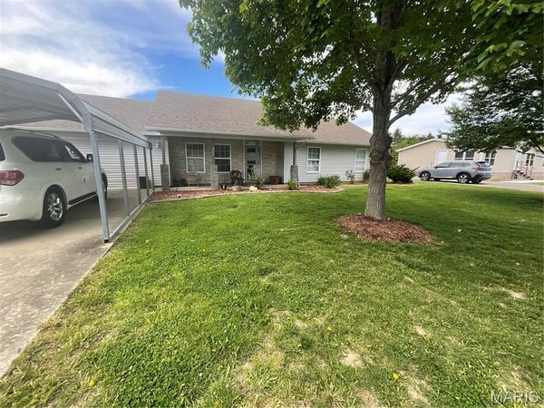 1880 Mary Street, Scott City, MO 63780