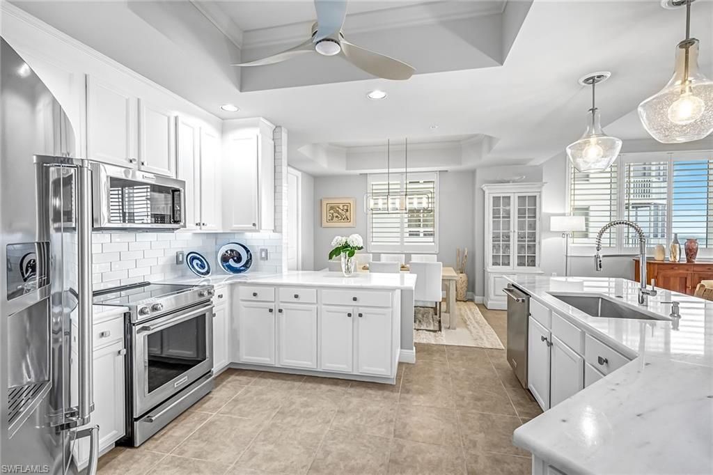 2090 W First St, Unit E2105, Fort Myers, FL 33901 Photo