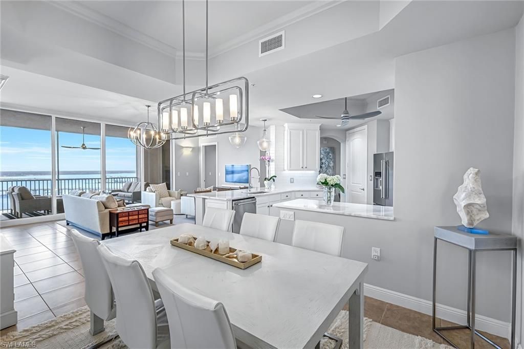 2090 W First St, Unit E2105, Fort Myers, FL 33901 Photo