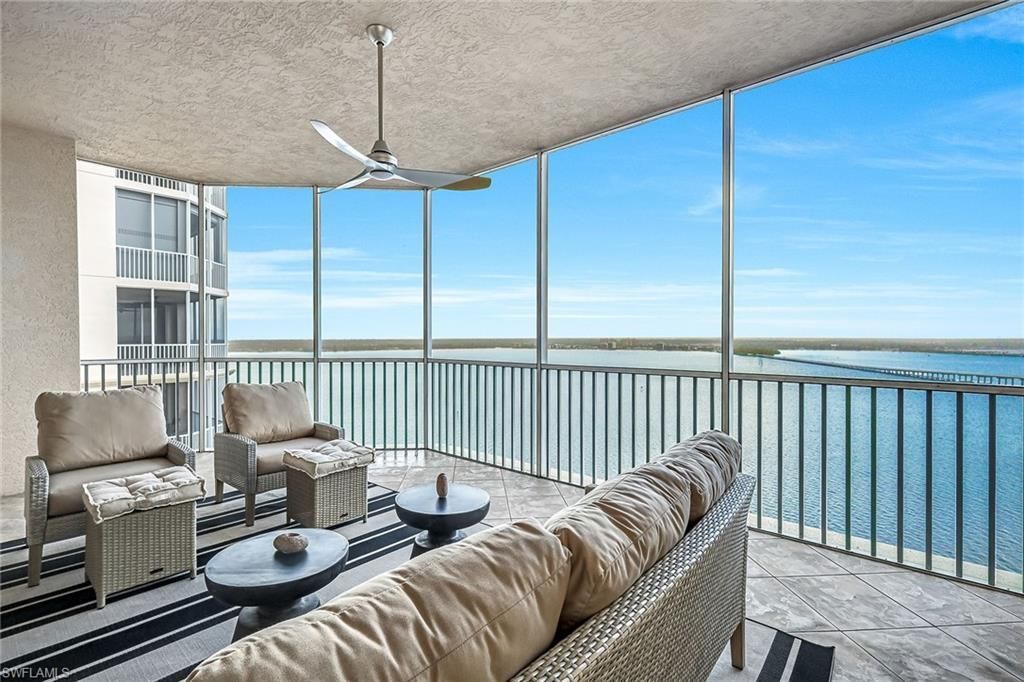 2090 W First St, Unit E2105, Fort Myers, FL 33901 Photo