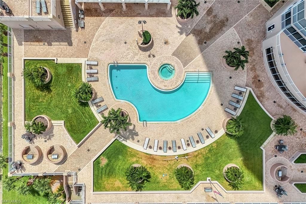 2090 W First St, Unit E2105, Fort Myers, FL 33901 Photo