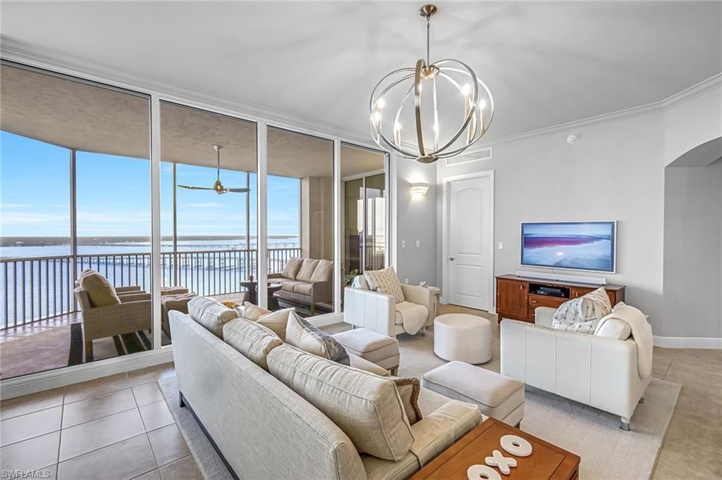 2090 W First St, Unit E2105, Fort Myers, FL 33901 Photo