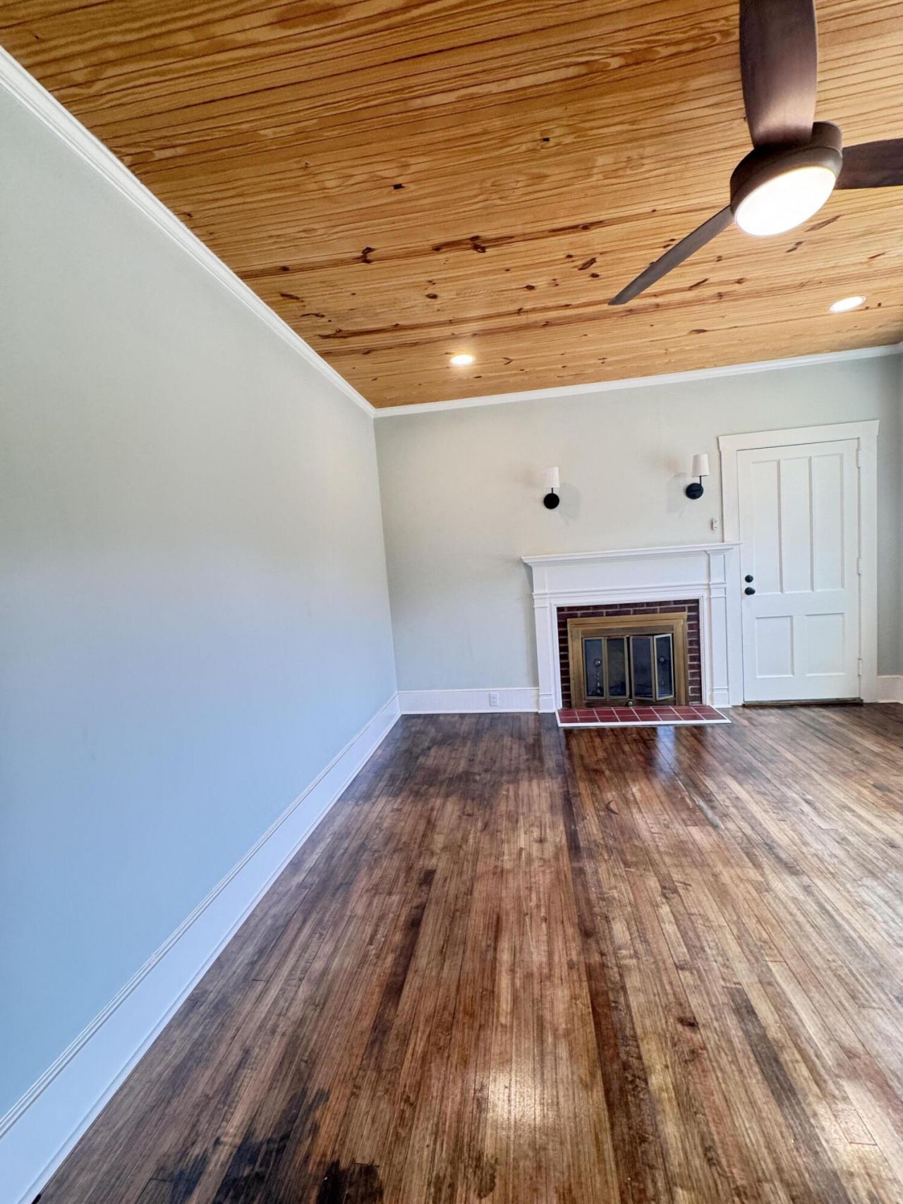 303 Warren Street Photo 106