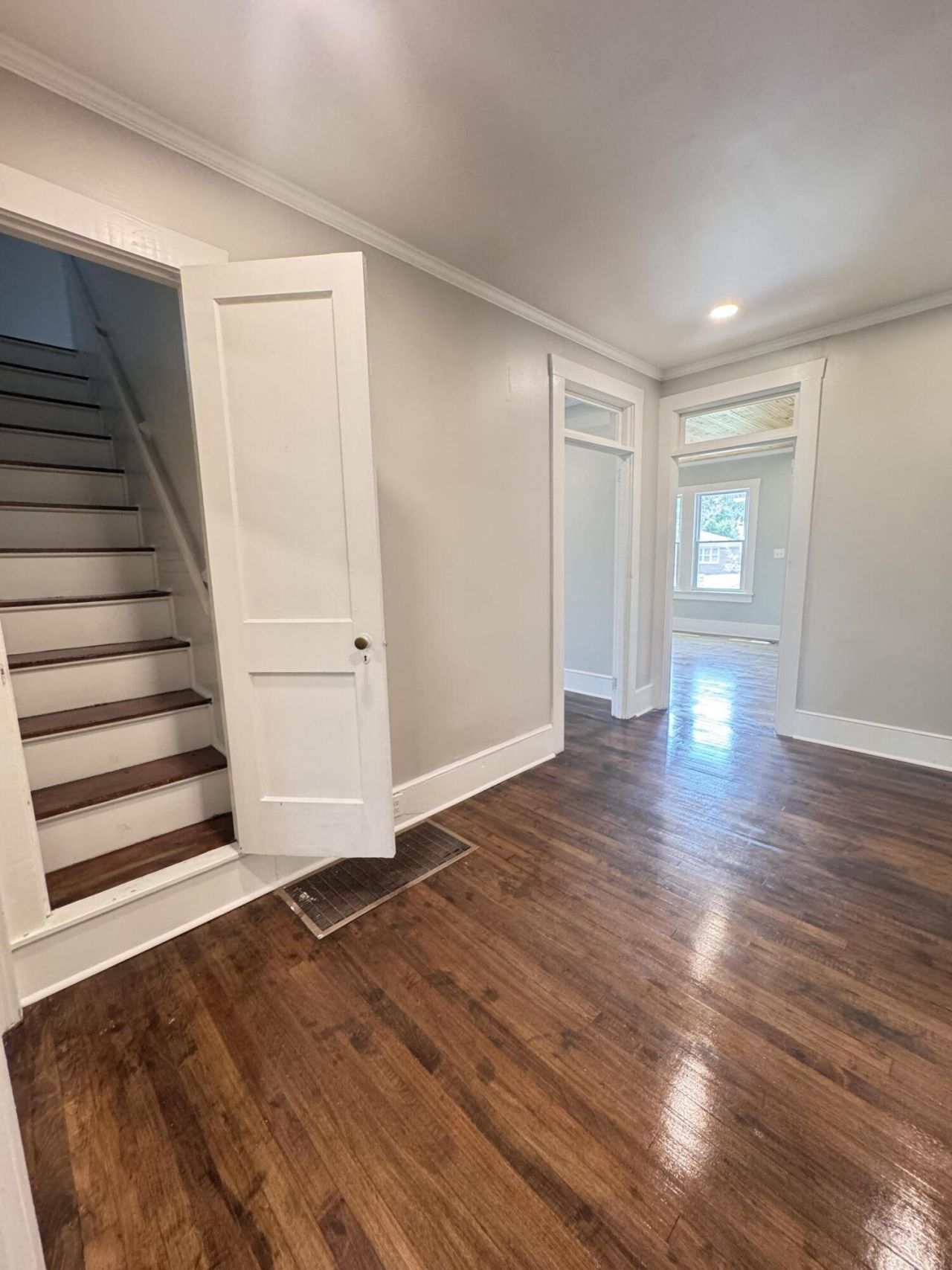 303 Warren Street Photo 107