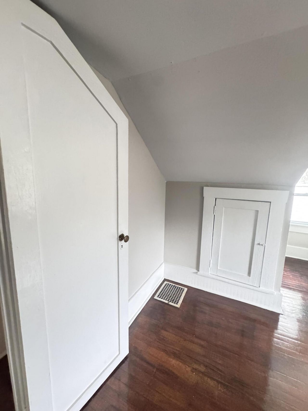 303 Warren Street Photo 127