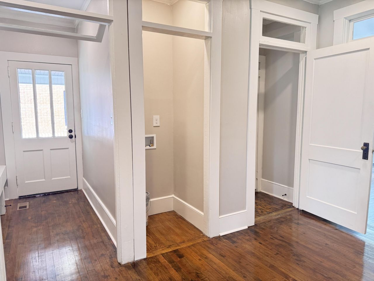 303 Warren Street Photo 20