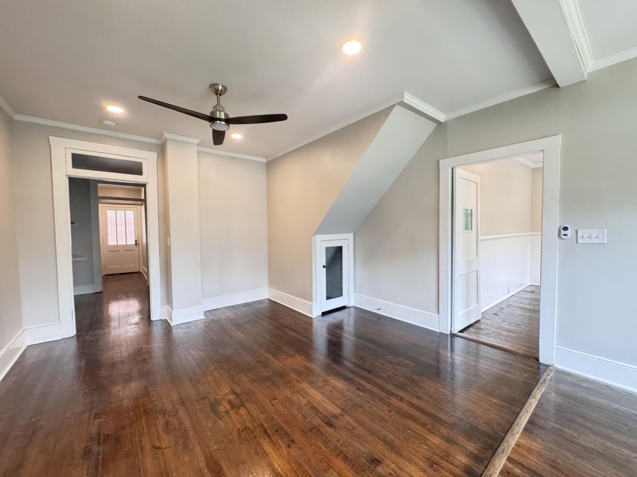 303 Warren Street Photo 34