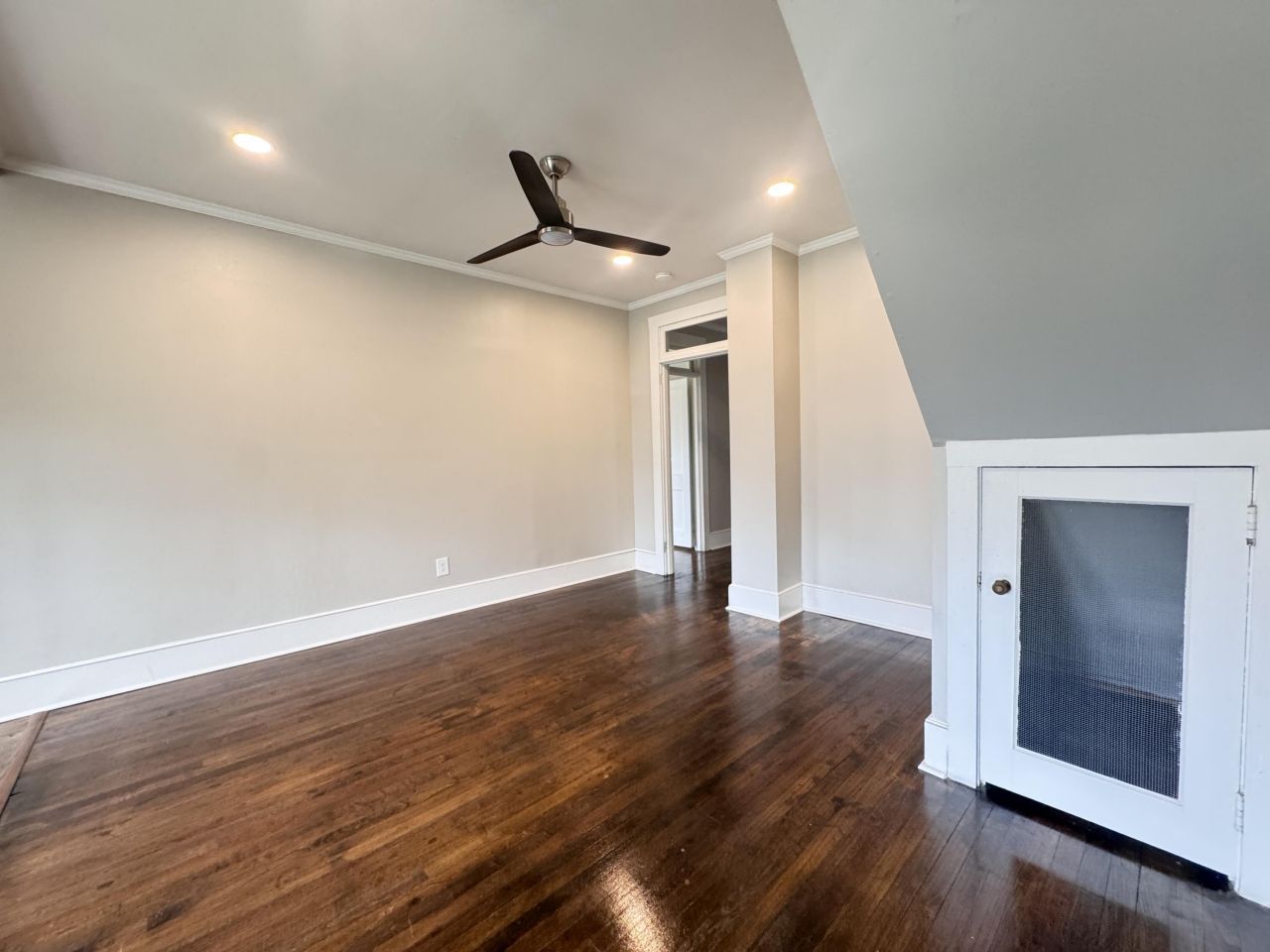 303 Warren Street Photo 38