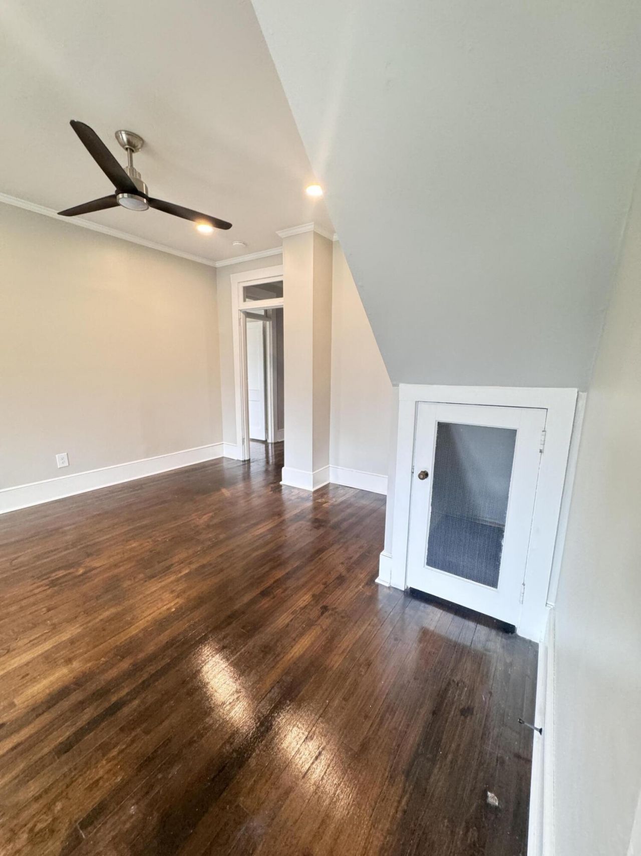 303 Warren Street Photo 39