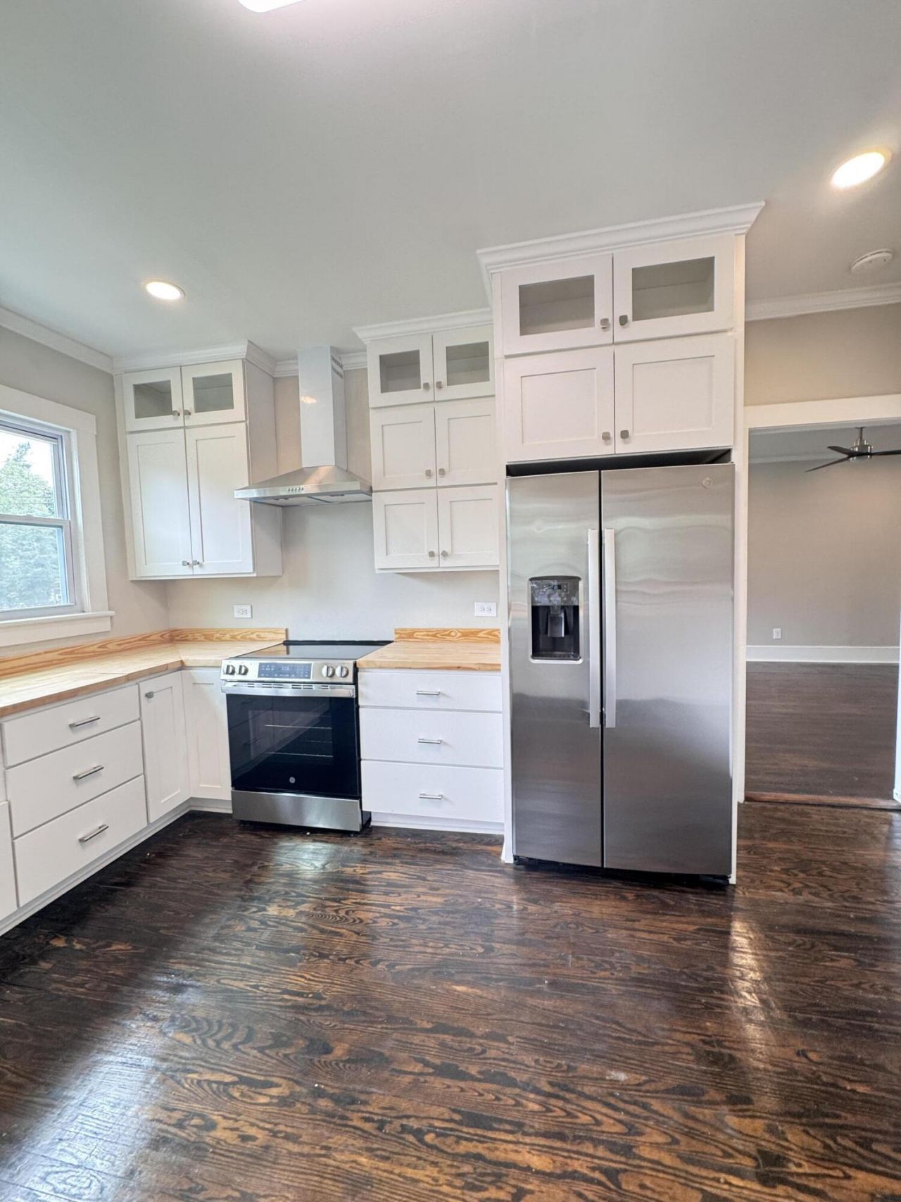 303 Warren Street Photo 43