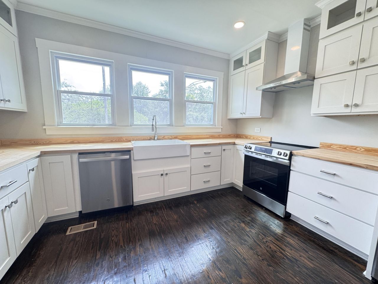 303 Warren Street Photo 46