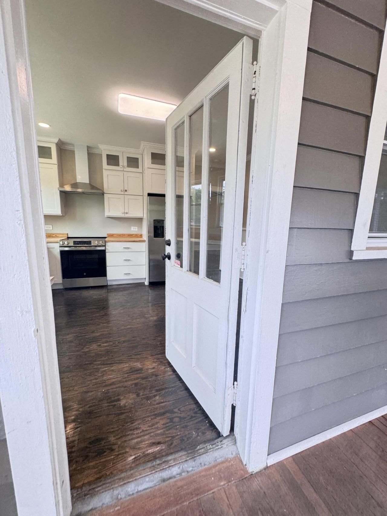 303 Warren Street Photo 53