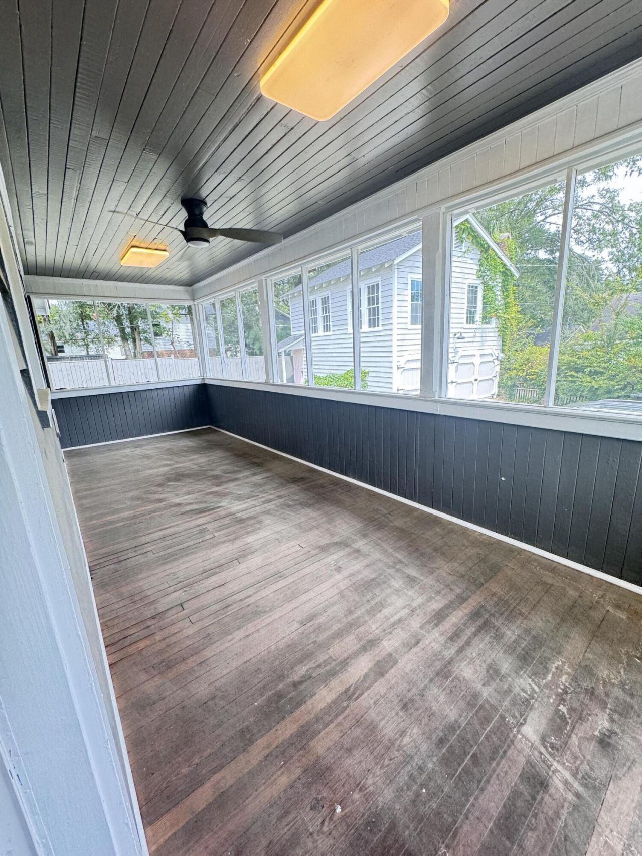 303 Warren Street Photo 62