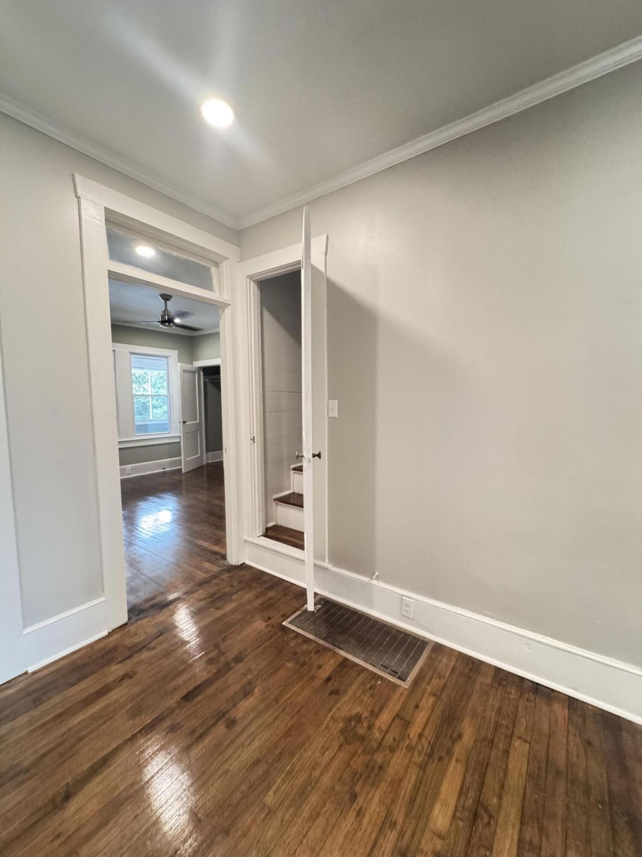 303 Warren Street Photo 64