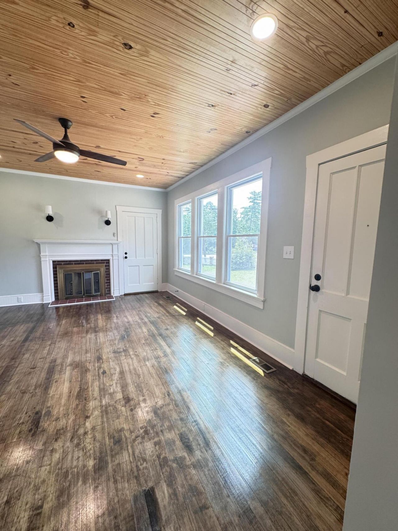 303 Warren Street Photo 69