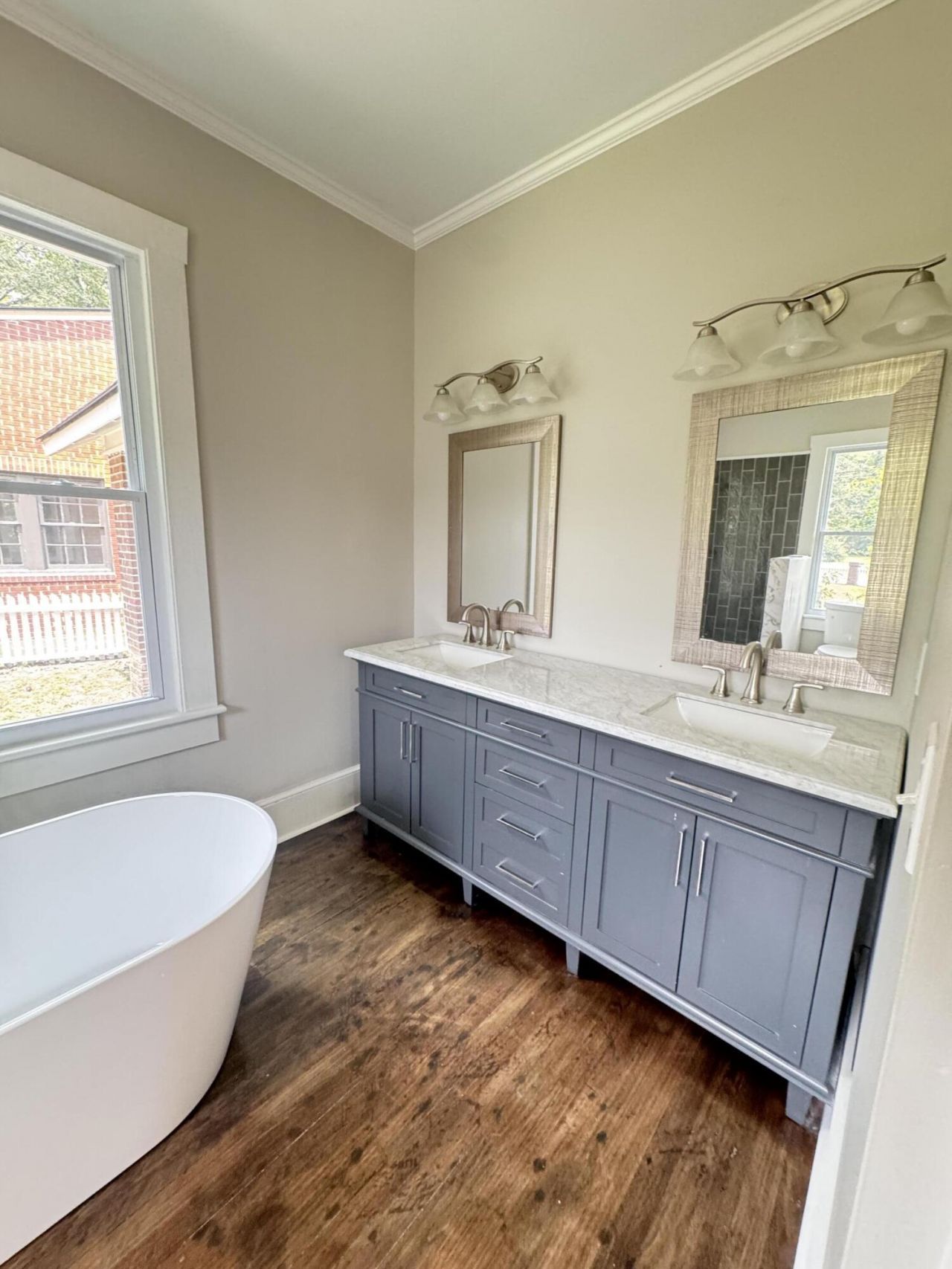 303 Warren Street Photo 77