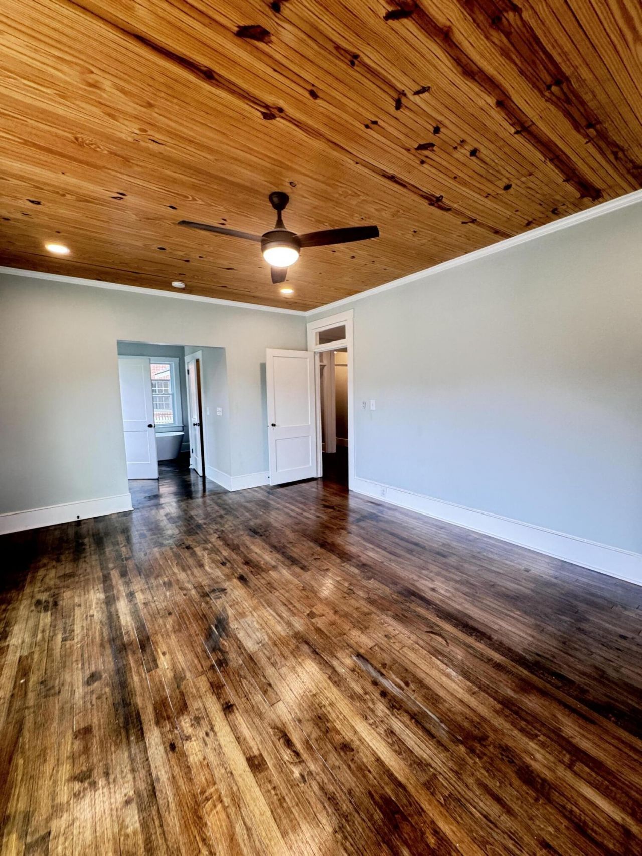 303 Warren Street Photo 89