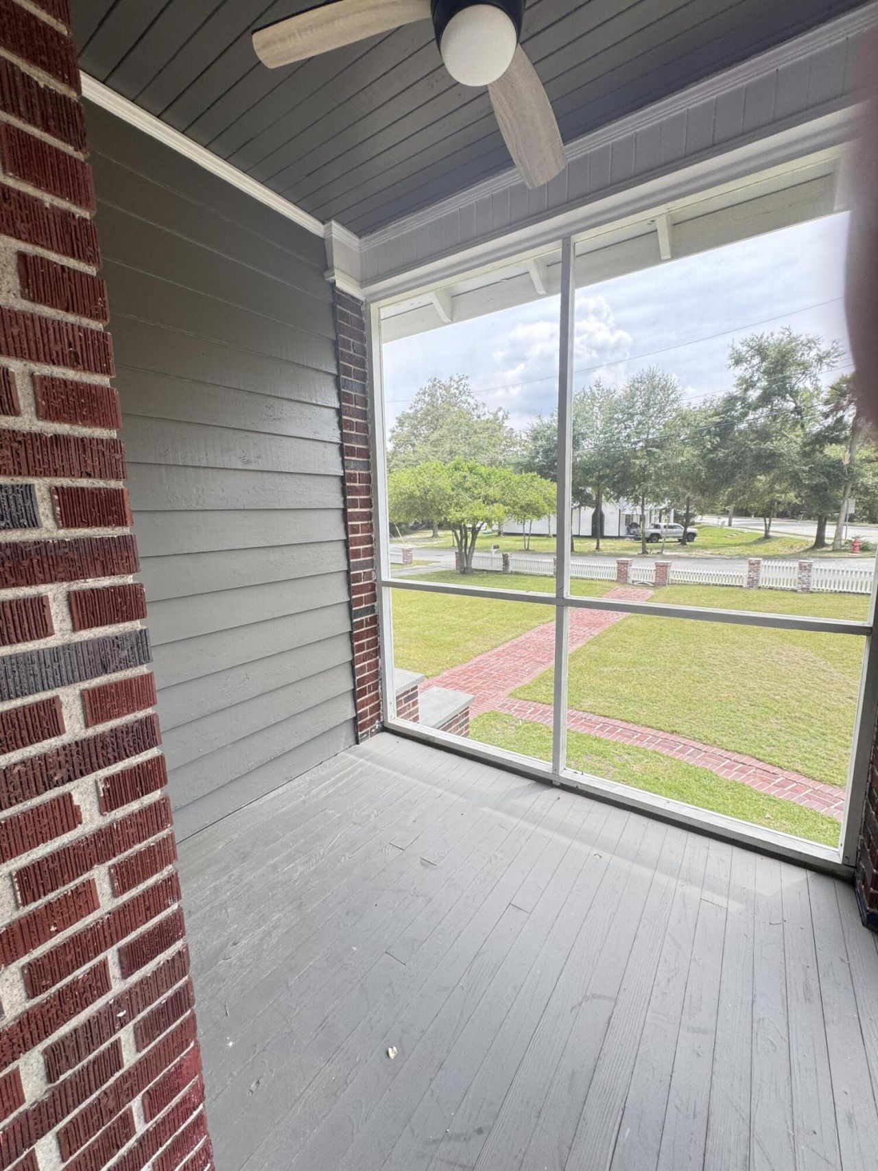 303 Warren Street Photo 98