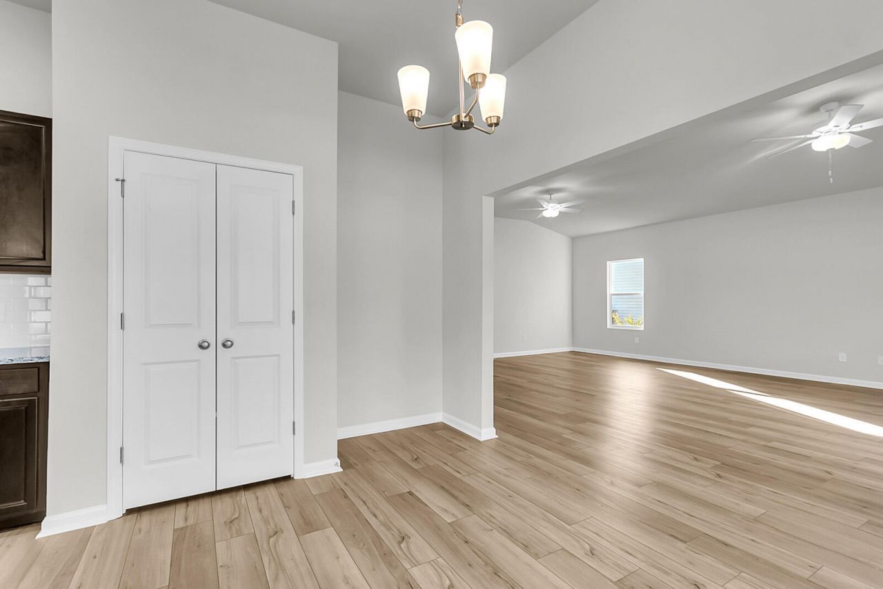 1015 Carolina Way Photo 12