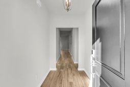 1015 Carolina Way photo 4