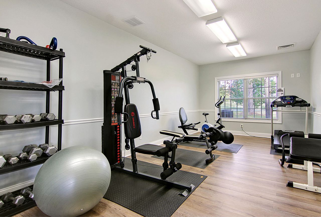 1015 Carolina Way Photo 33