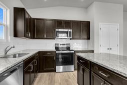 1015 Carolina Way photo 4