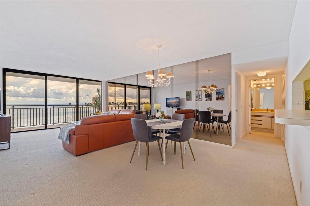 5700 Escondida Boulevard S, Unit 303, Saint Petersburg, FL 33715 Photo