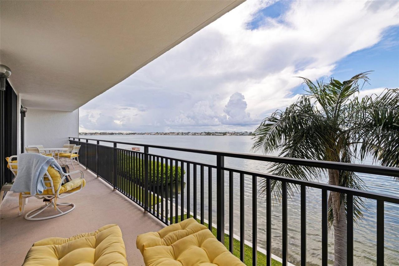 5700 Escondida Boulevard S, Unit 303, Saint Petersburg, FL 33715 Photo