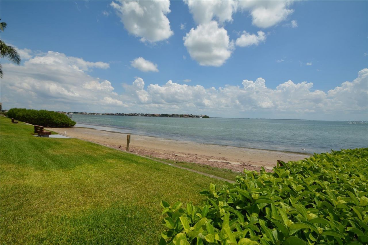 5700 Escondida Boulevard S, Unit 303, Saint Petersburg, FL 33715 Photo