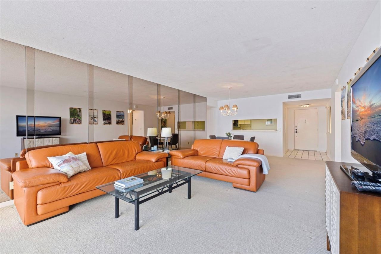 5700 Escondida Boulevard S, Unit 303, Saint Petersburg, FL 33715 Photo