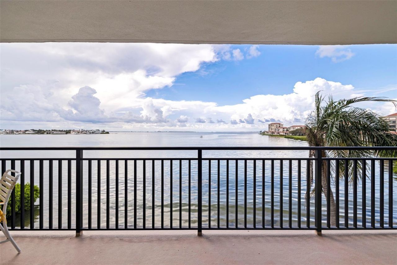 5700 Escondida Boulevard S, Unit 303, Saint Petersburg, FL 33715 Photo