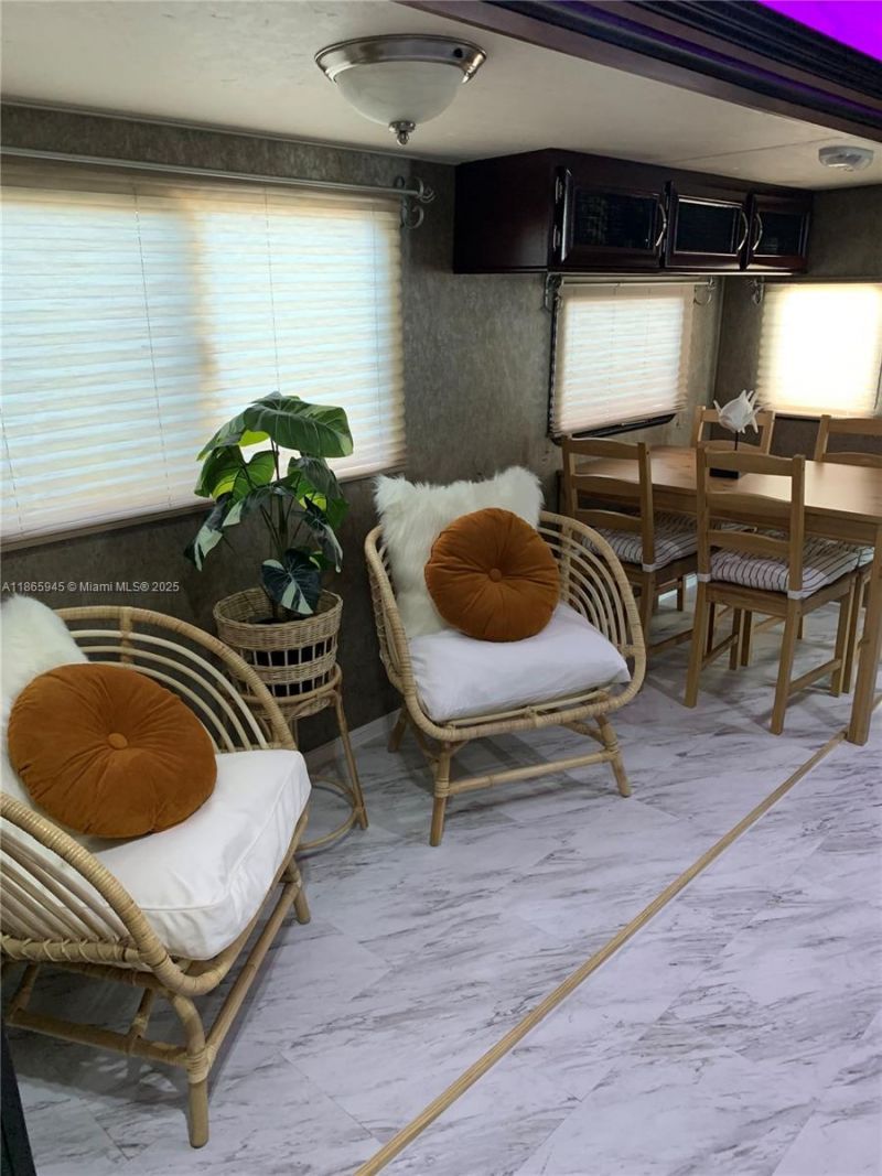 325 Calusa St #120, Key Largo, FL 33037 Photo