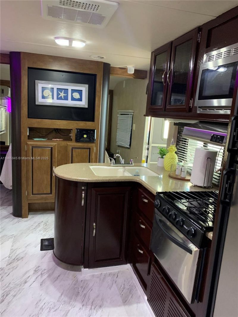 325 Calusa St #120, Key Largo, FL 33037 Photo