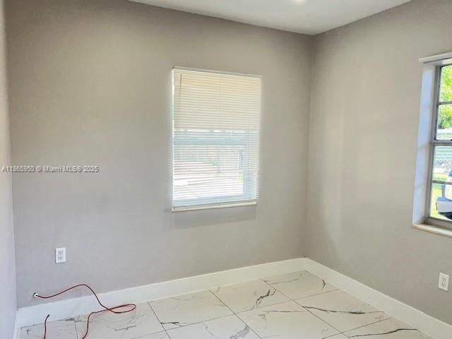 922 NW 2nd St, Unit 4, Miami, FL 33128 Photo