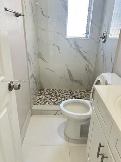 922 NW 2nd St, Unit 4, Miami, FL 33128 Photo