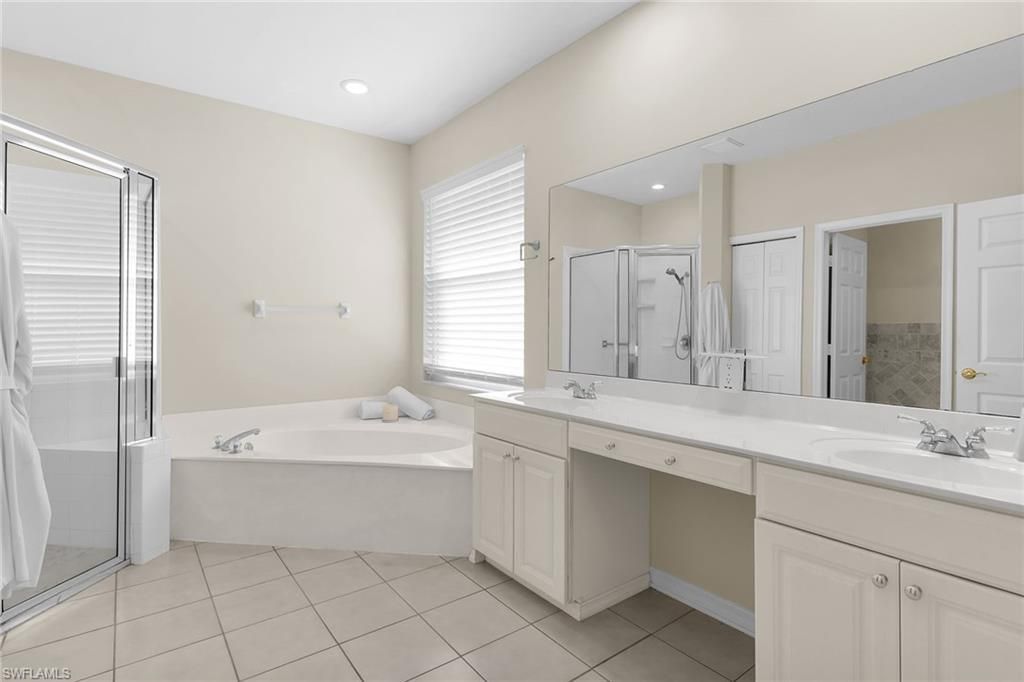 8574 Pepper Tree Way, Naples, FL 34114 Photo