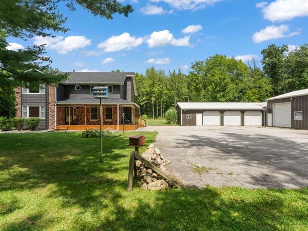 249 W 700 N, Valparaiso, IN 46385