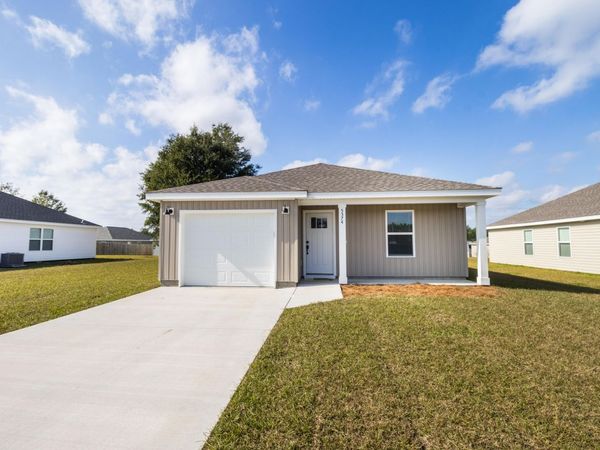 5374 Highview Drive, Crestview, FL 32539