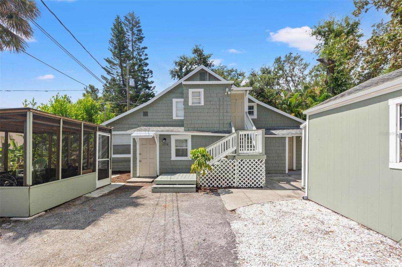 1040 19th Avenue N, Saint Petersburg, FL 33704 Photo