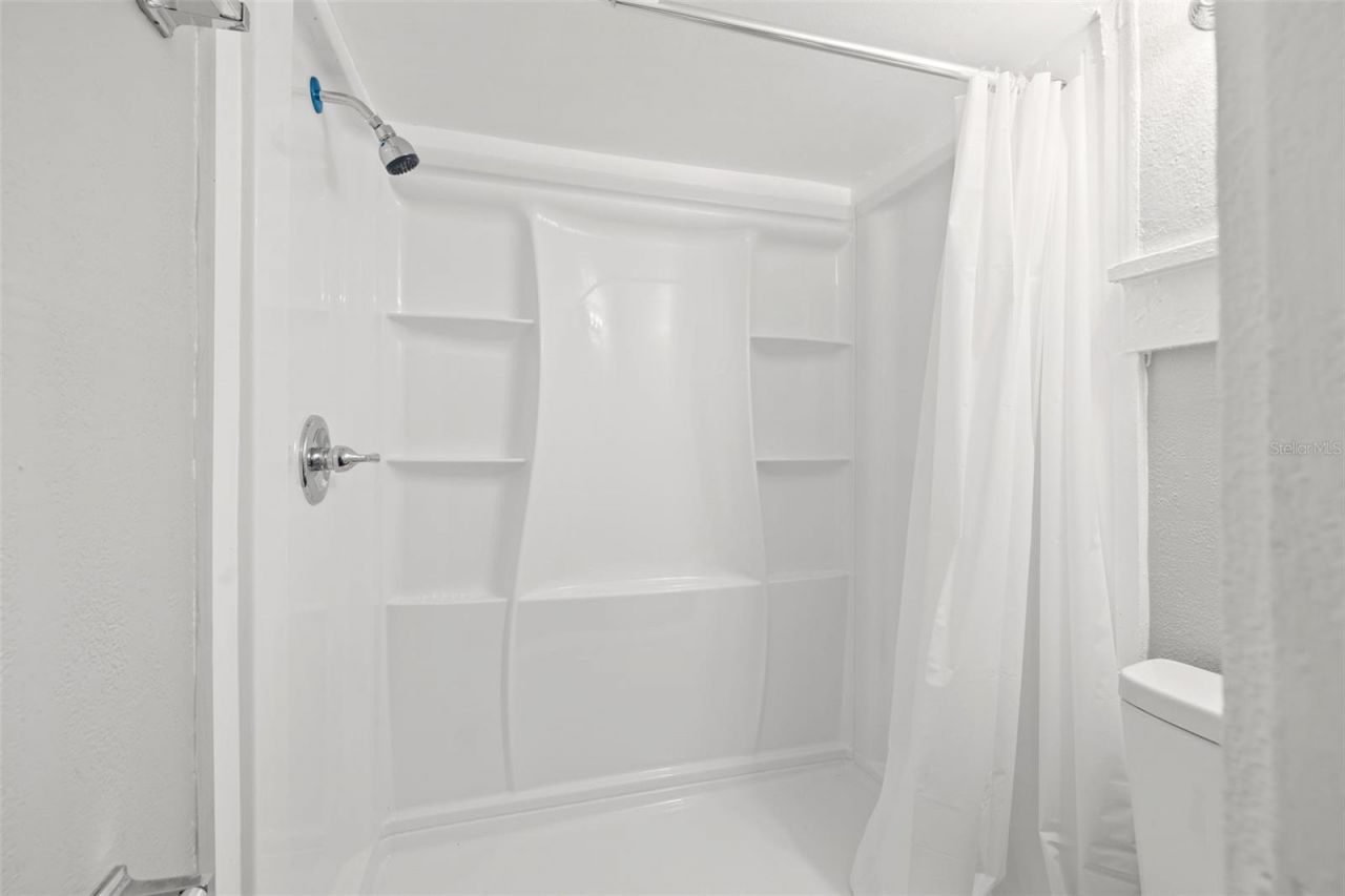 1040 19th Avenue N, Saint Petersburg, FL 33704 Photo