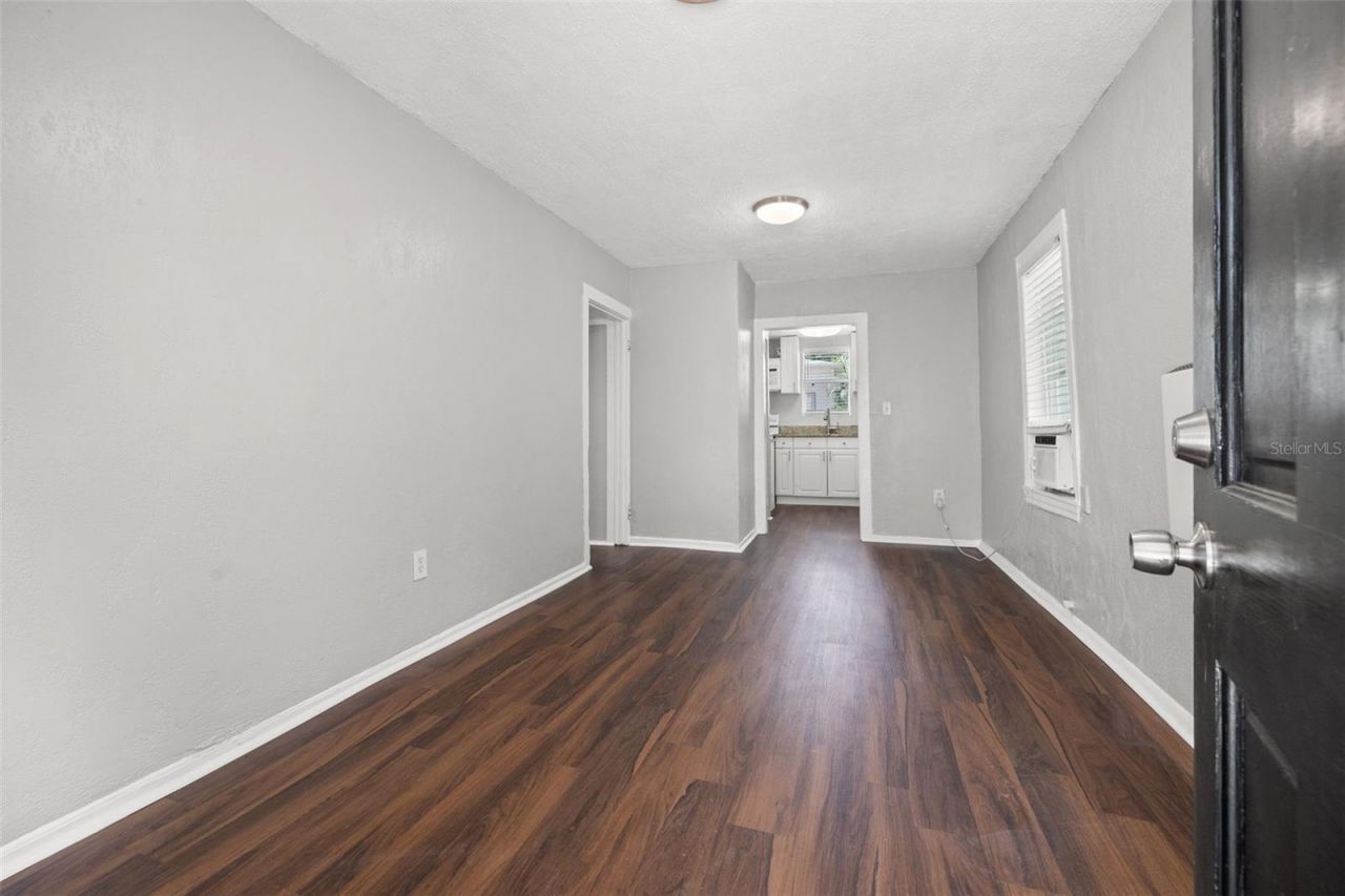 1040 19th Avenue N, Saint Petersburg, FL 33704 Photo