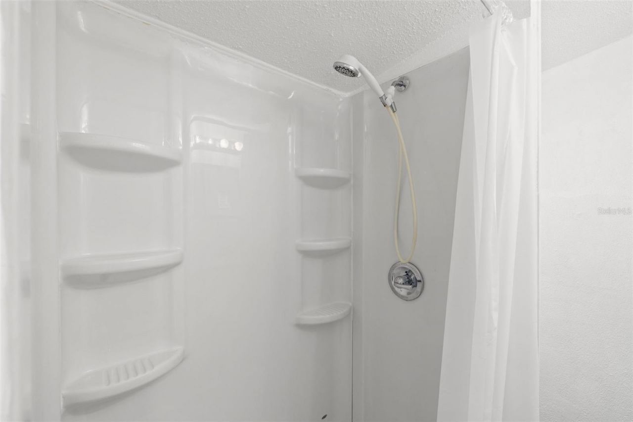 1040 19th Avenue N, Saint Petersburg, FL 33704 Photo