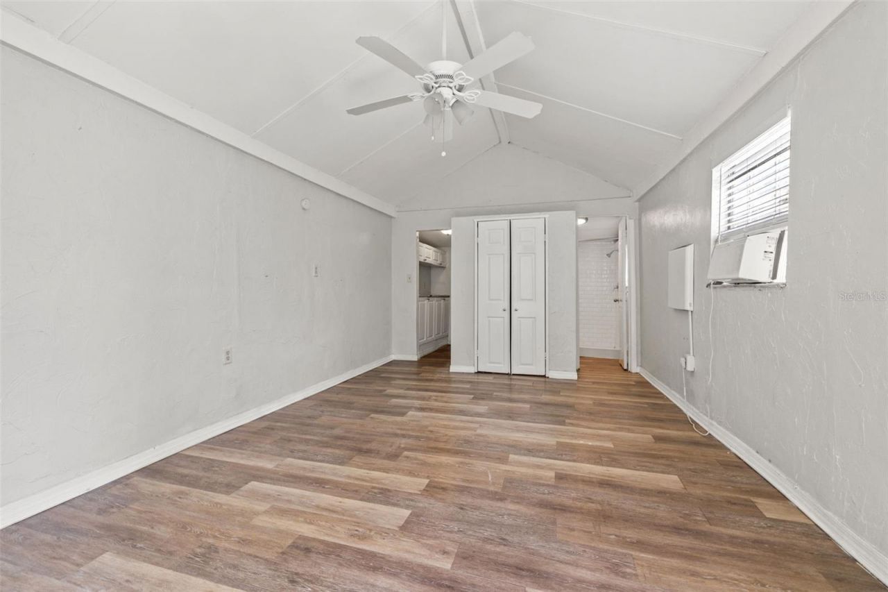 1040 19th Avenue N, Saint Petersburg, FL 33704 Photo